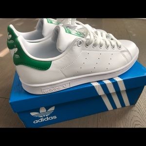 Adidas Stan Smith shoes, cloud white + green, women’s size 7